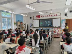 <b>学校和家长按照进修使命做</b>
